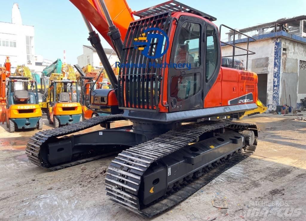 Doosan DX 300 Pelle sur chenilles