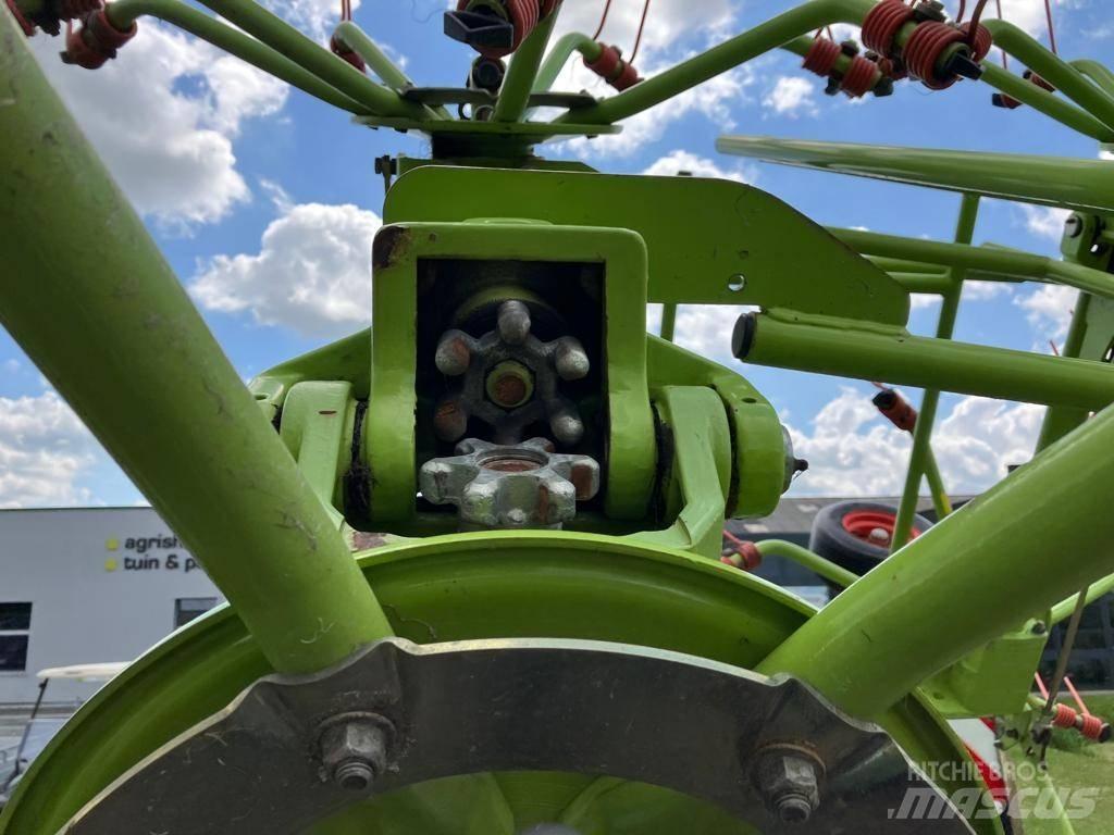 CLAAS Volto 1300 T Rateau faneur