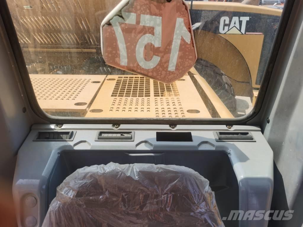 CAT 320 C L Pelle sur chenilles