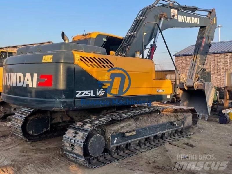 Hyundai 225VS Pelle sur chenilles