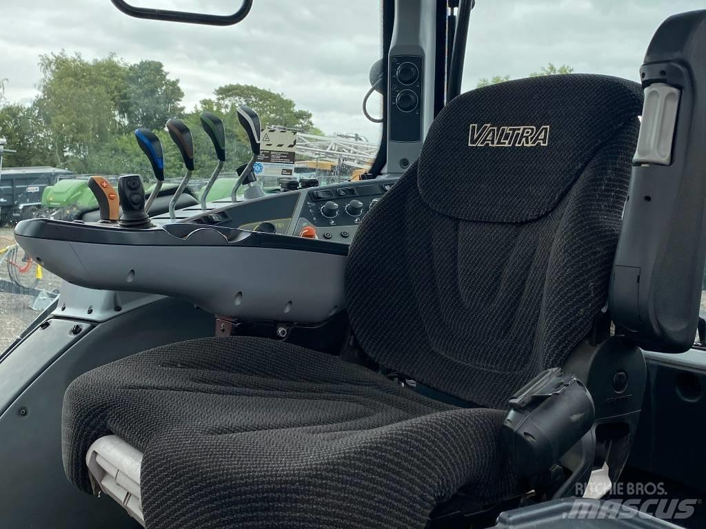 Valtra T 174EA Tracteur