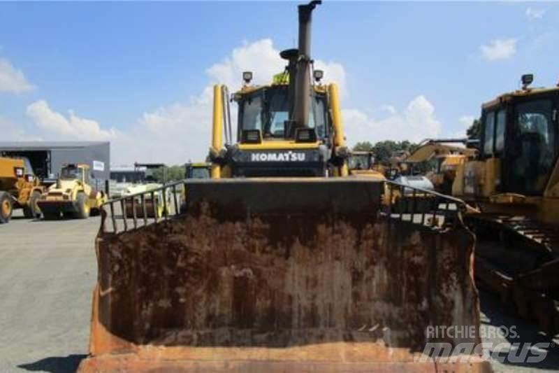 Komatsu D65 EX-16 Bouteurs sur chenilles