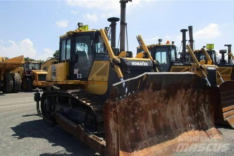Komatsu D65 EX-16 Bouteurs sur chenilles
