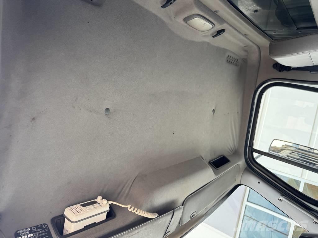 Freightliner M2 Camion benne