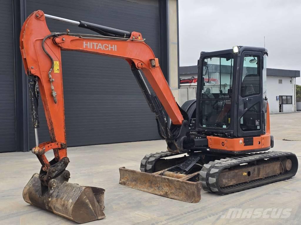 Hitachi ZX55U-5A CLR Mini pelle < 7t