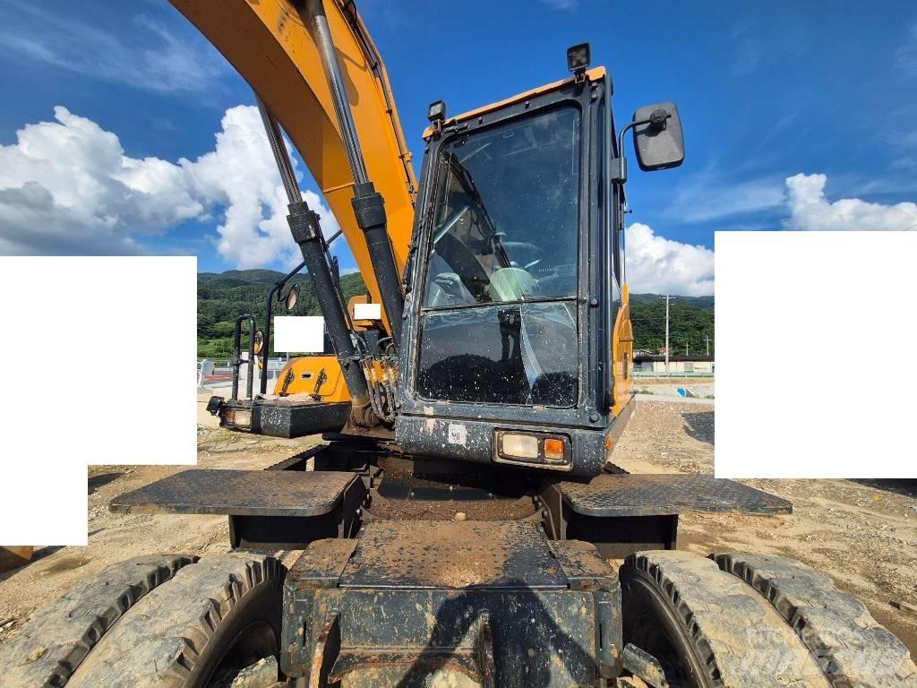 Hyundai HW 145 Pelle sur pneus