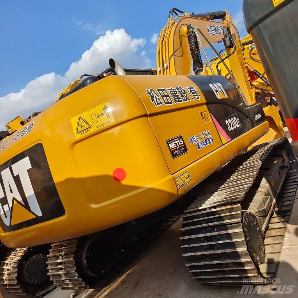 CAT 320 D Pelle sur chenilles