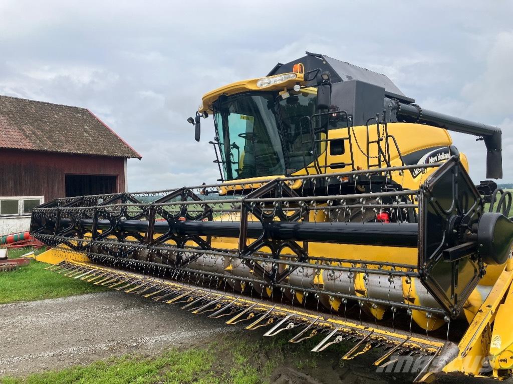 New Holland CR 980 Moissonneuse batteuse