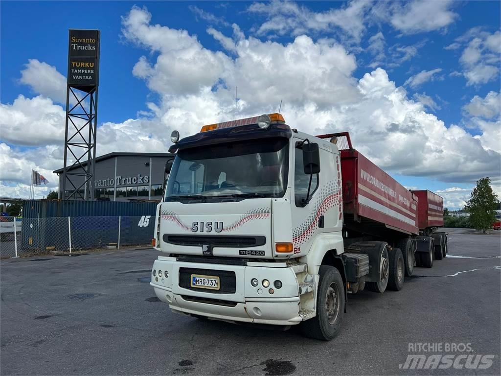 Sisu E11M-420 8X4 Camion benne