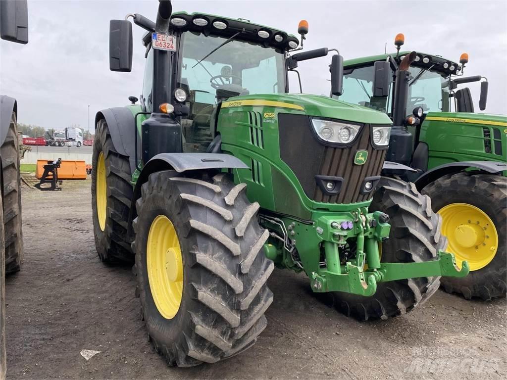 John Deere 6215R Tracteur