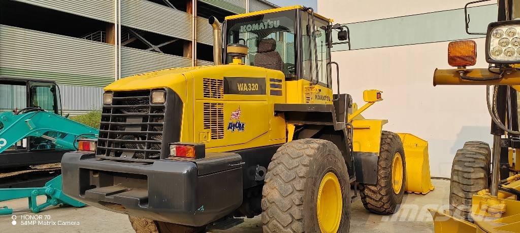 Komatsu WA 320-5 Chargeuse sur pneus