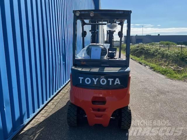 Toyota Traigo 80 Chariots élévateurs électriques