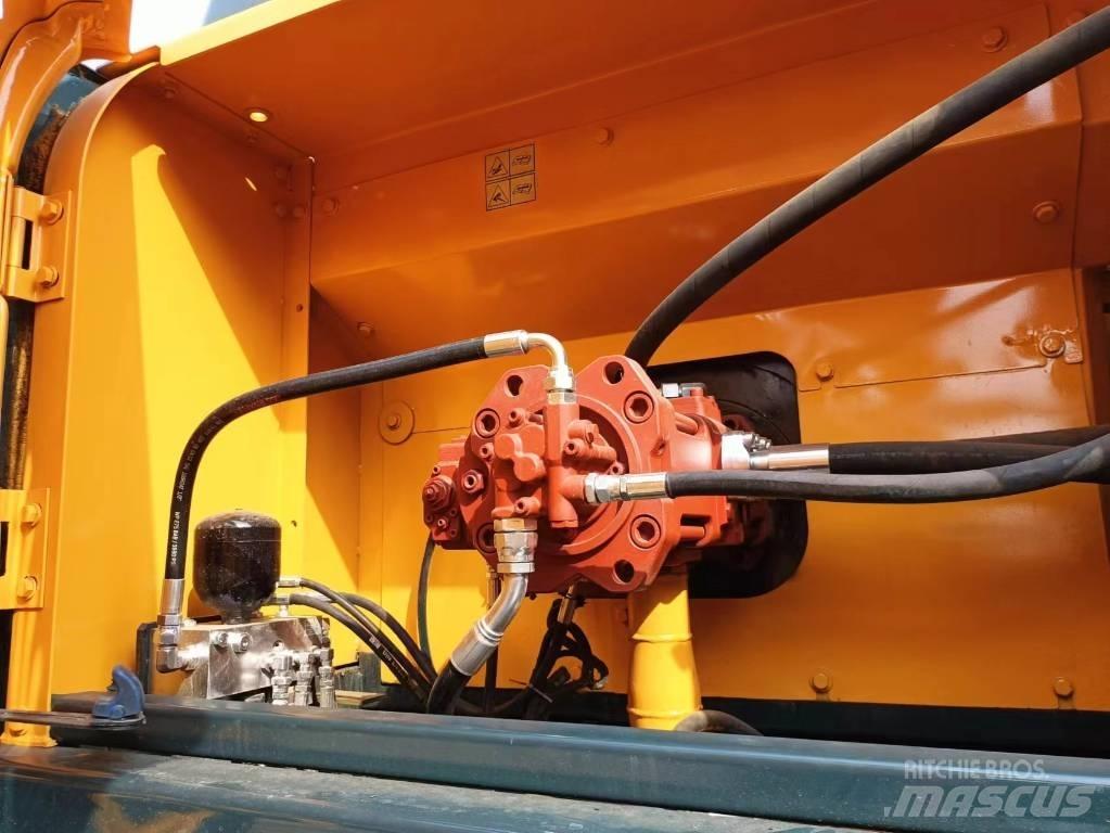 Hyundai 305-9 Pelle sur chenilles