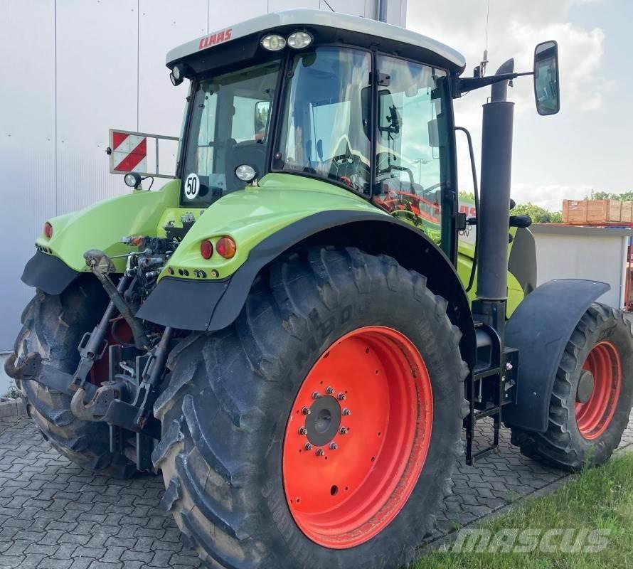 CLAAS AXION 840 Tracteur