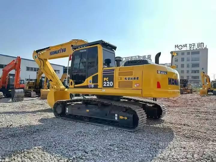 Komatsu PC 220 Pelle sur chenilles