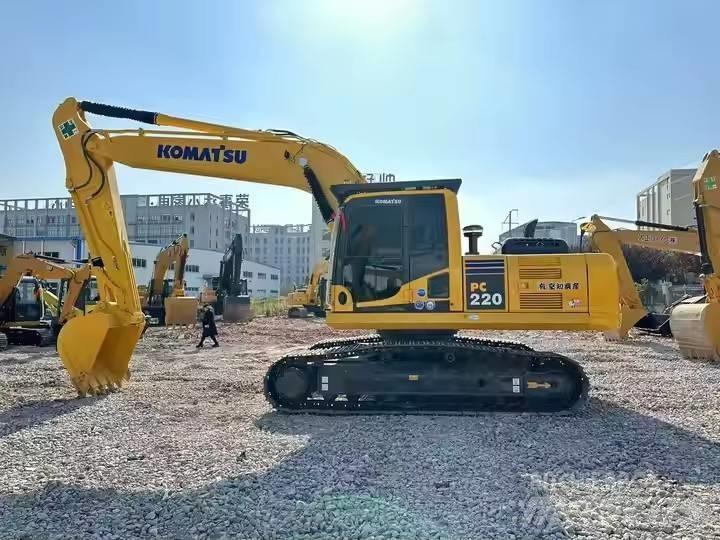 Komatsu PC 220 Pelle sur chenilles