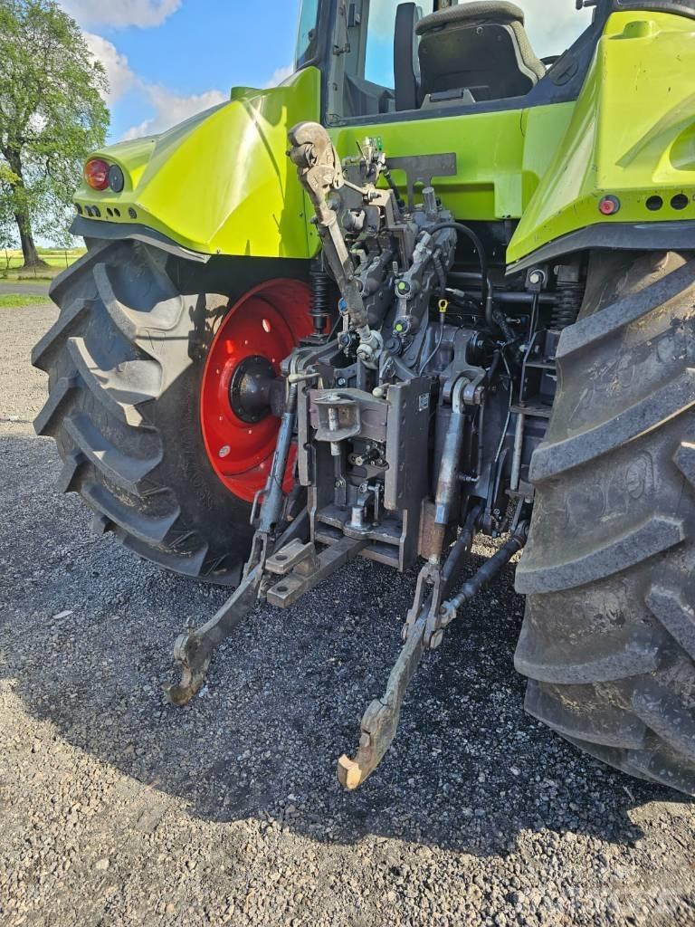 CLAAS ARION 630 CIS Tracteur