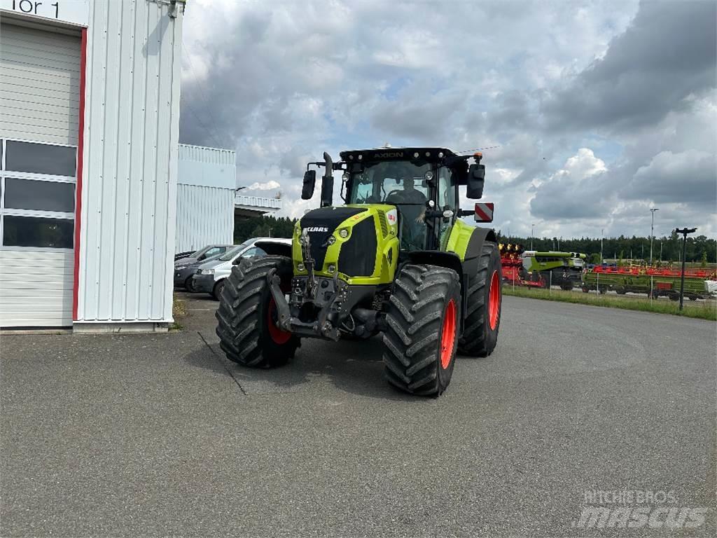 CLAAS Axion 870 Tracteur