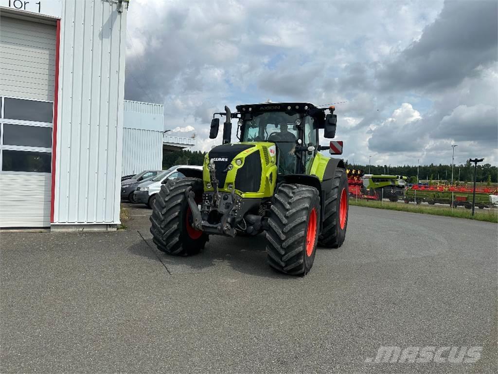 CLAAS Axion 870 Tracteur