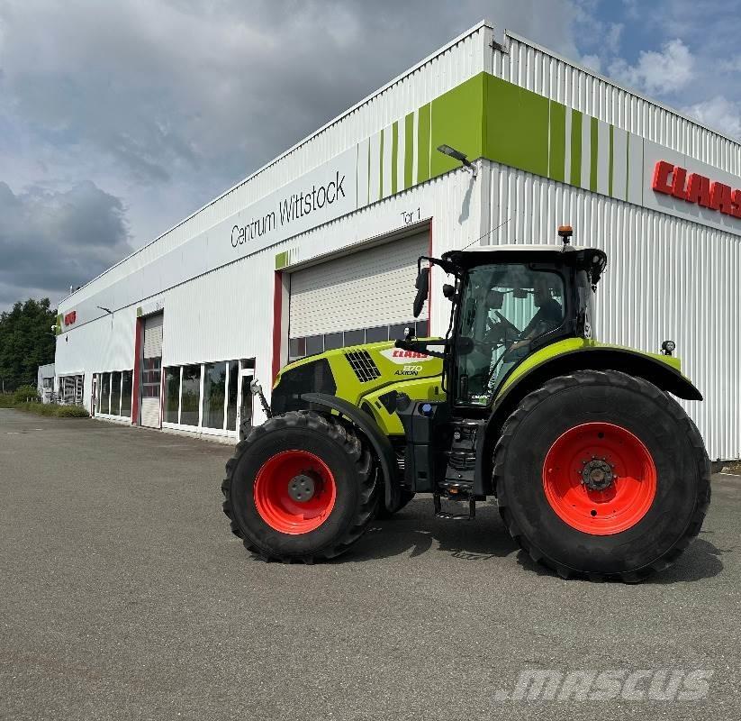 CLAAS Axion 870 Tracteur