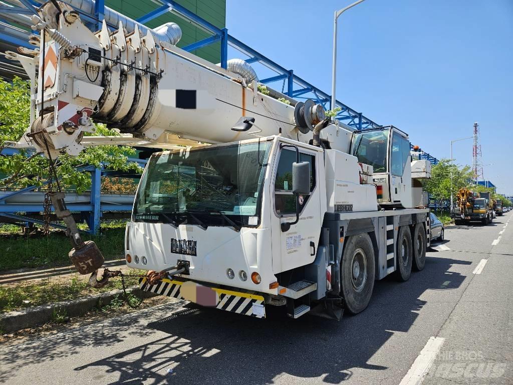 Liebherr LTM1055 Grues tout terrain