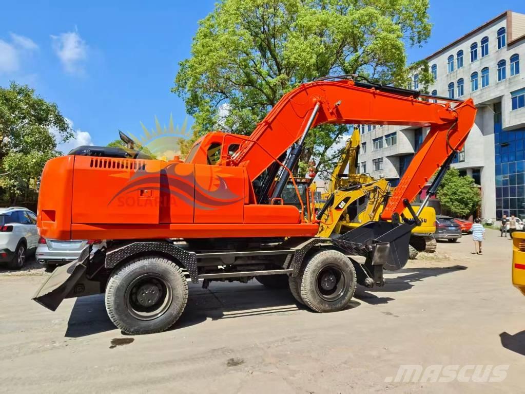 Doosan DH 210 W-7 Pelle sur pneus