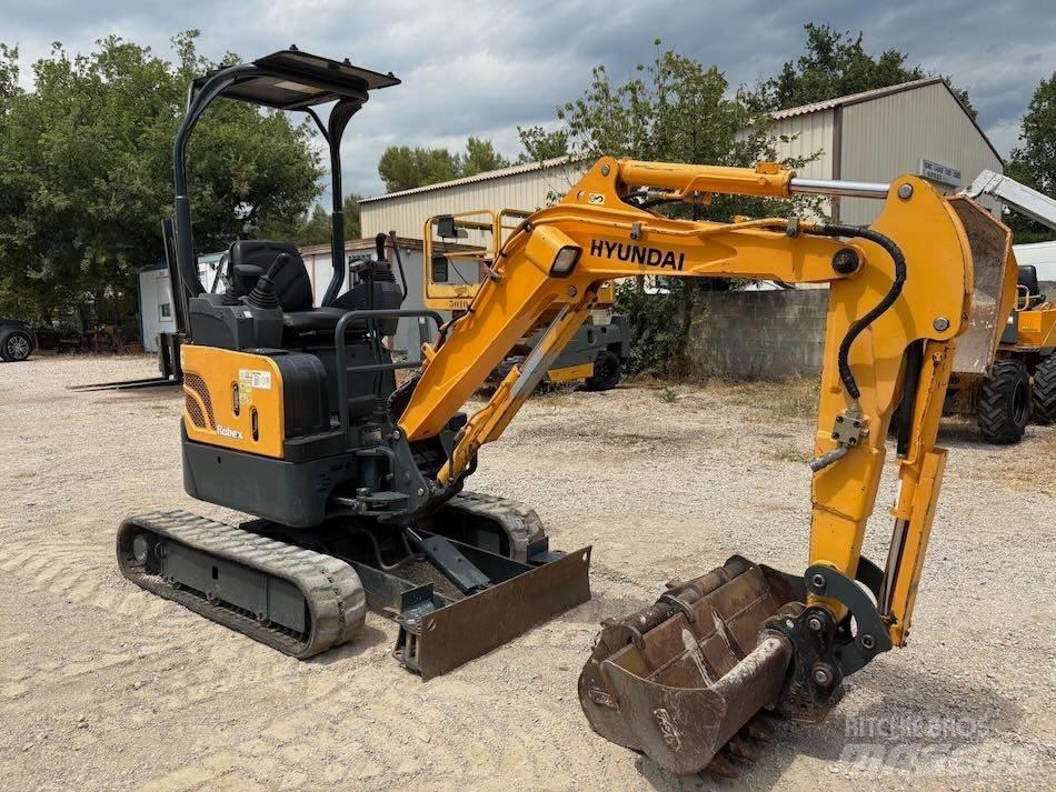 Hyundai R17-9 Mini pelle < 7t
