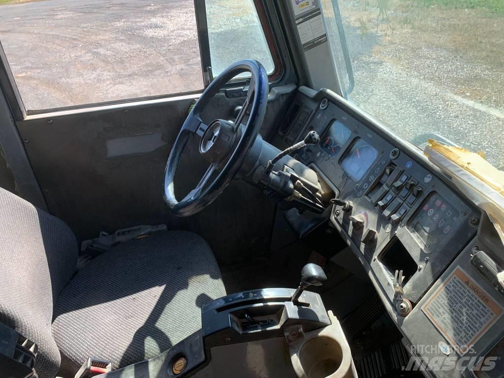 CAT 771 D Tombereau rigide