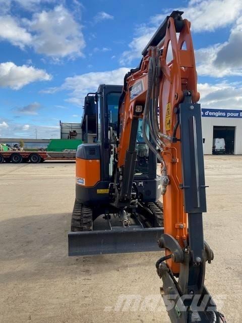 Develon DX 27 Z-7 Mini pelle < 7t