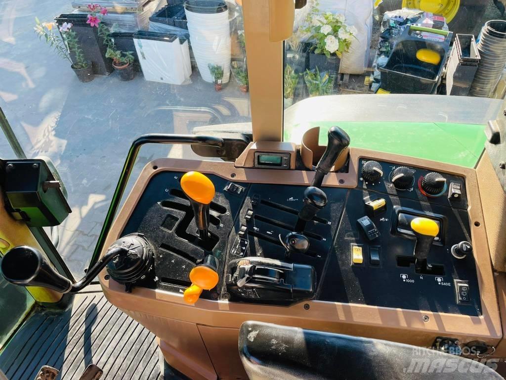 John Deere 7810 Tracteur