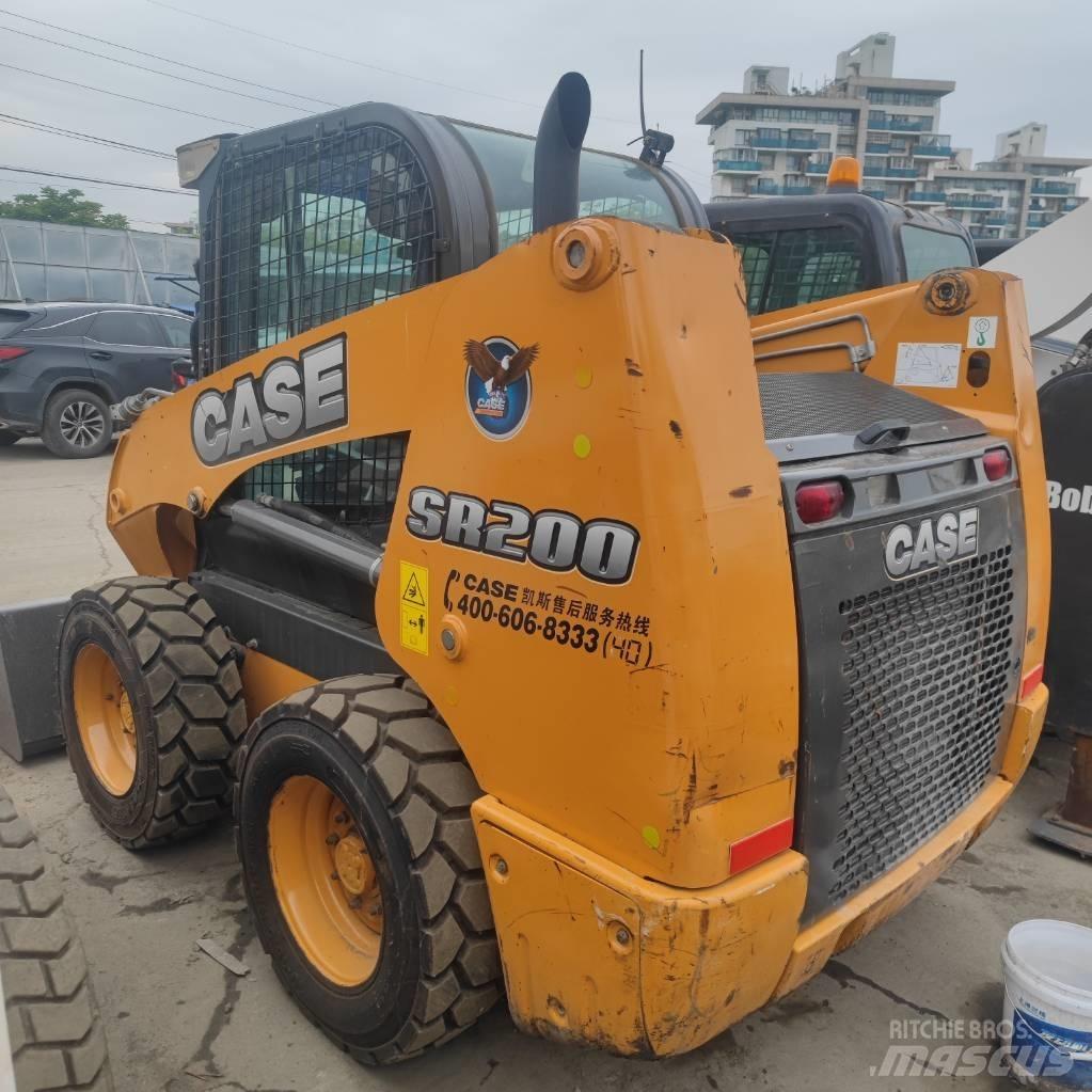 CASE SR 200 Chargeuse compacte