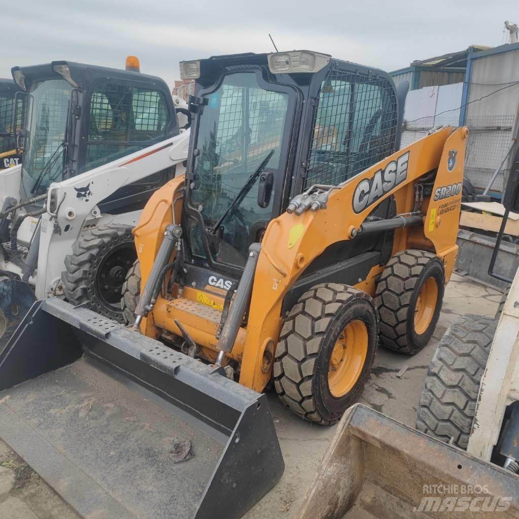 CASE SR 200 Chargeuse compacte