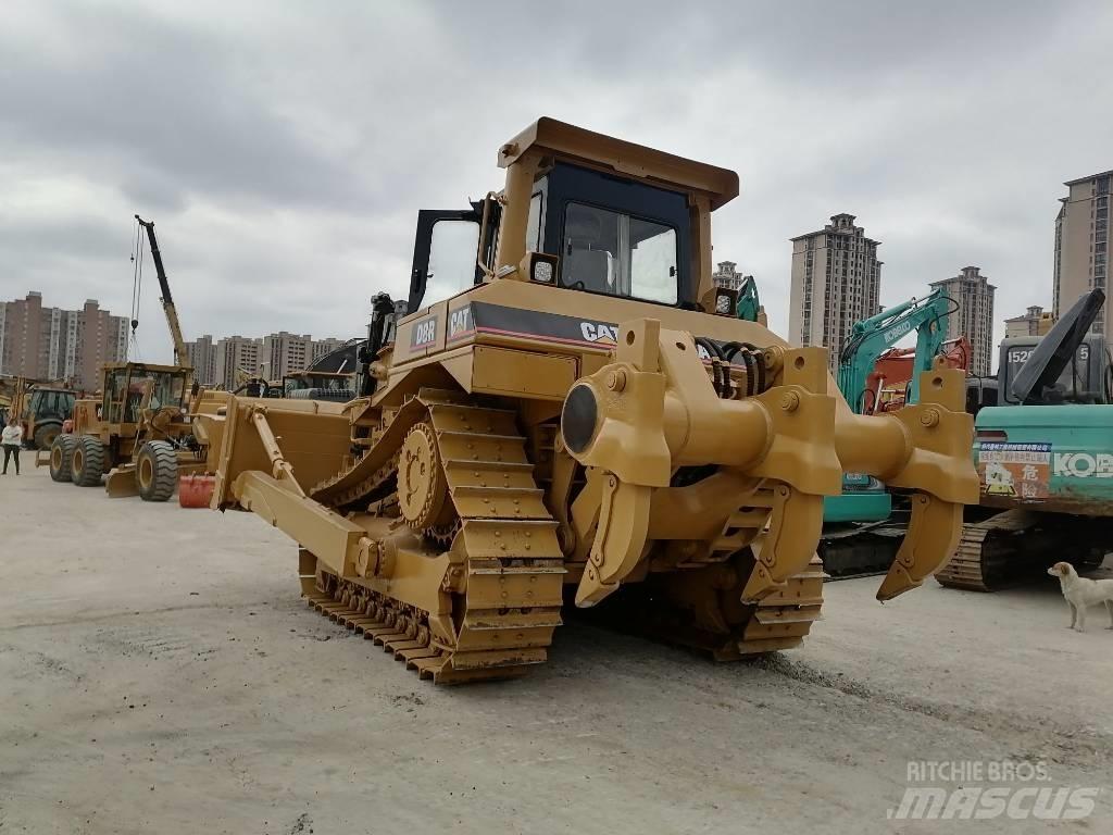CAT D 8 R Bouteurs sur chenilles