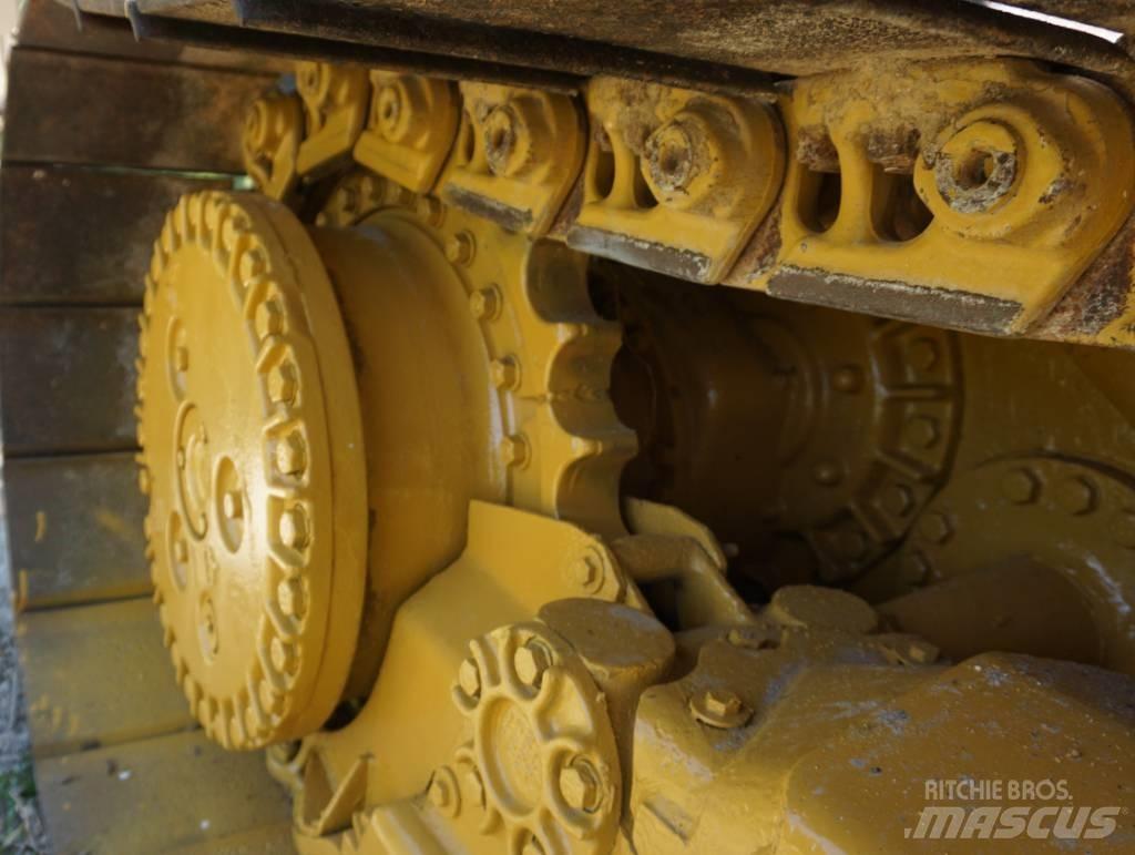 CAT D 6 K 2 LGP Bouteurs sur chenilles