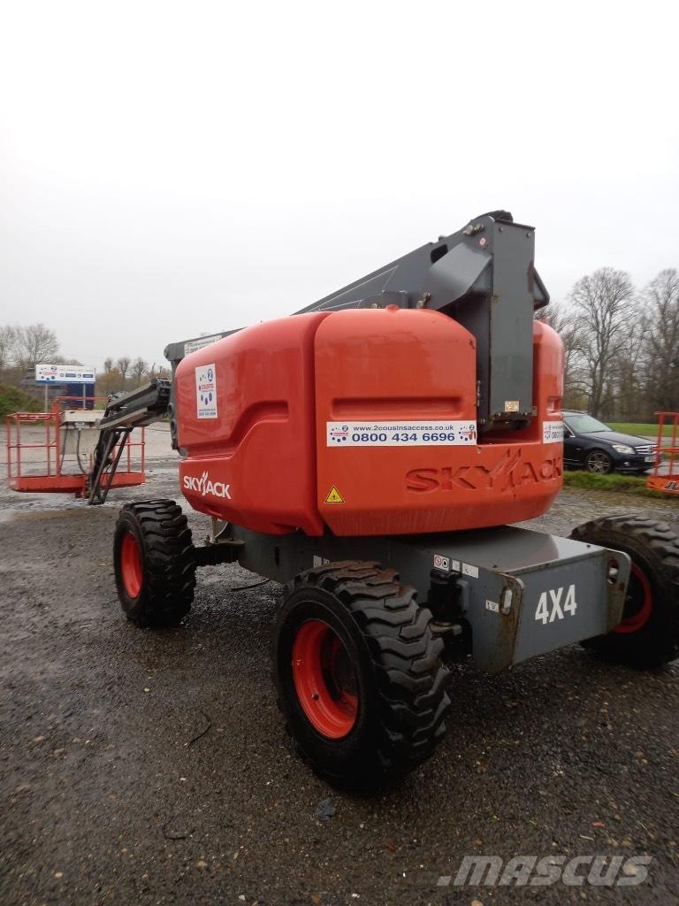 SkyJack SJ 63 AJ Nacelles articulées