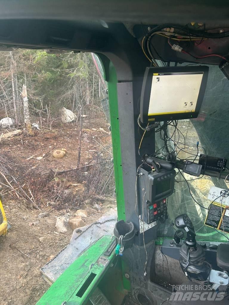 John Deere 903 K Abatteuse