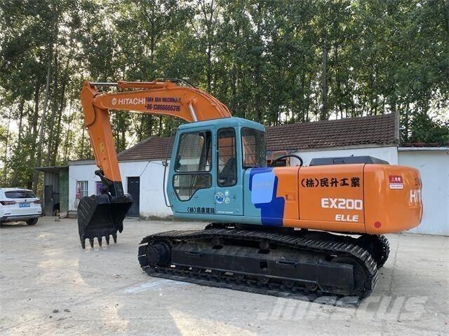 Hitachi EX200 Pelle sur chenilles