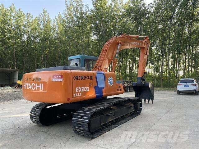 Hitachi EX200 Pelle sur chenilles