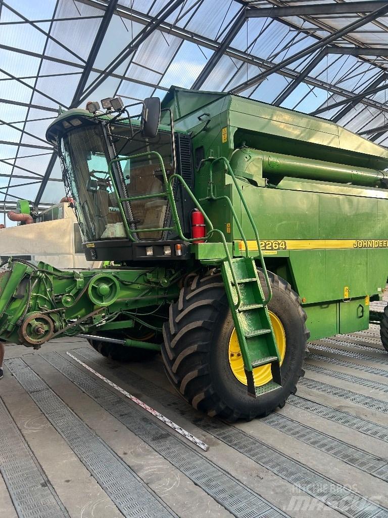 John Deere 2264 Moissonneuse batteuse