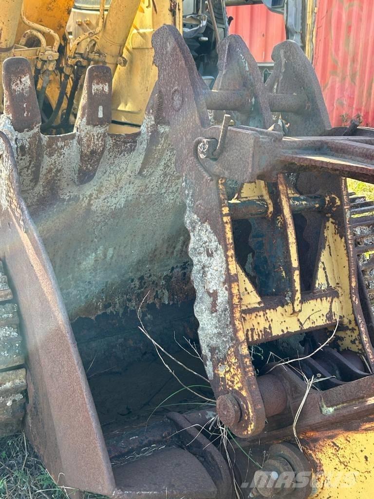 John Deere 120 Pelle sur chenilles