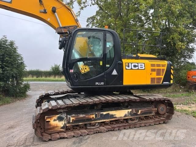 JCB JS 220 LC Pelle sur chenilles