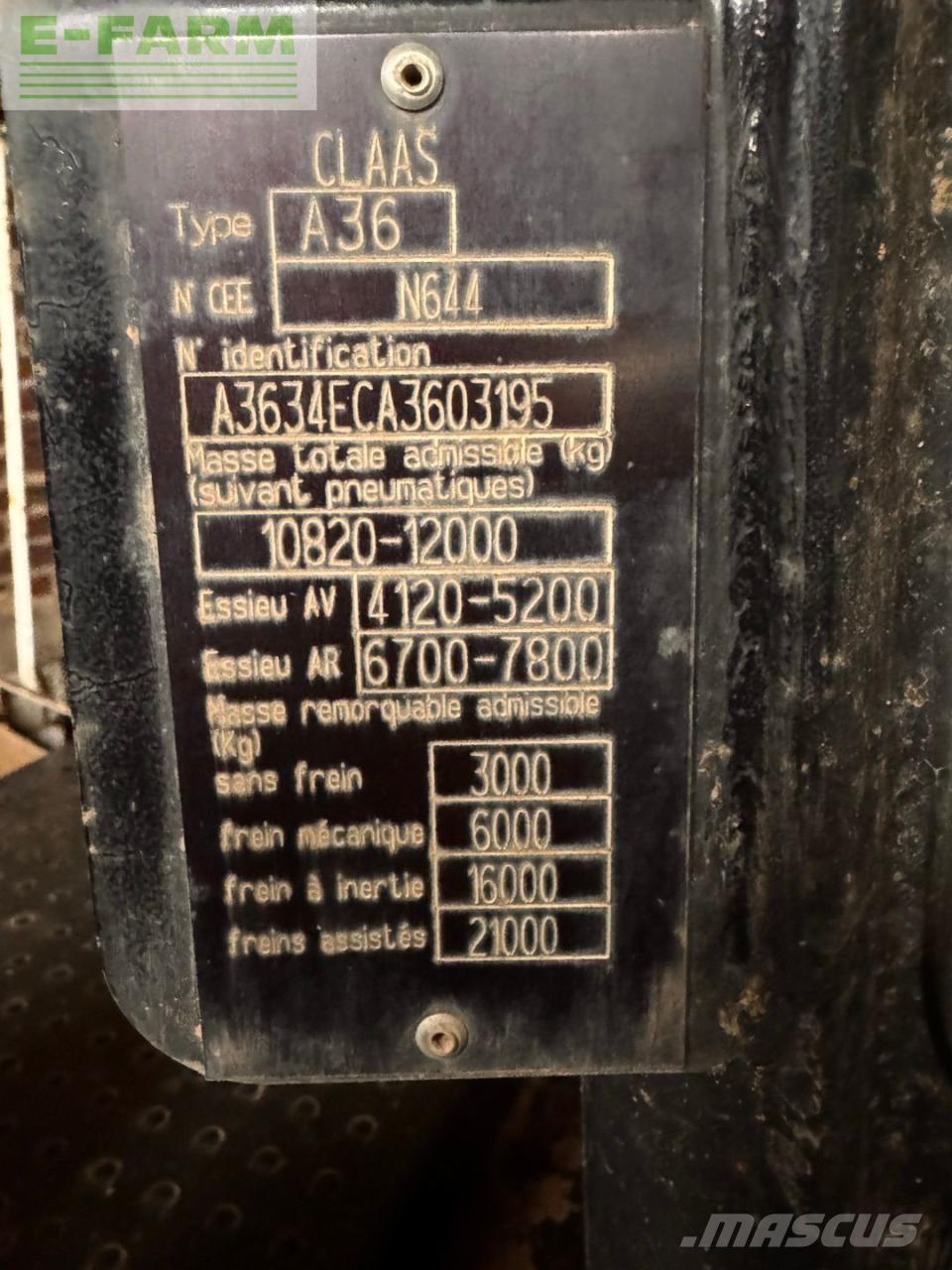 CLAAS ARION 650 Tracteur