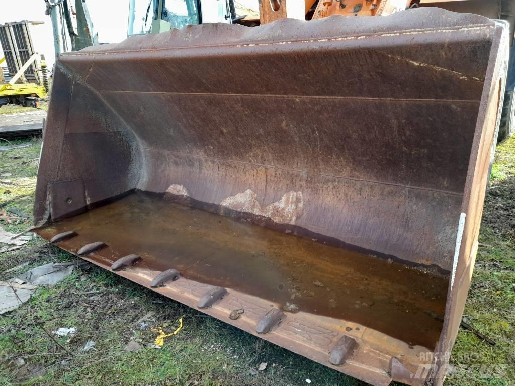 Doosan DL 420-3 Chargeuse sur pneus