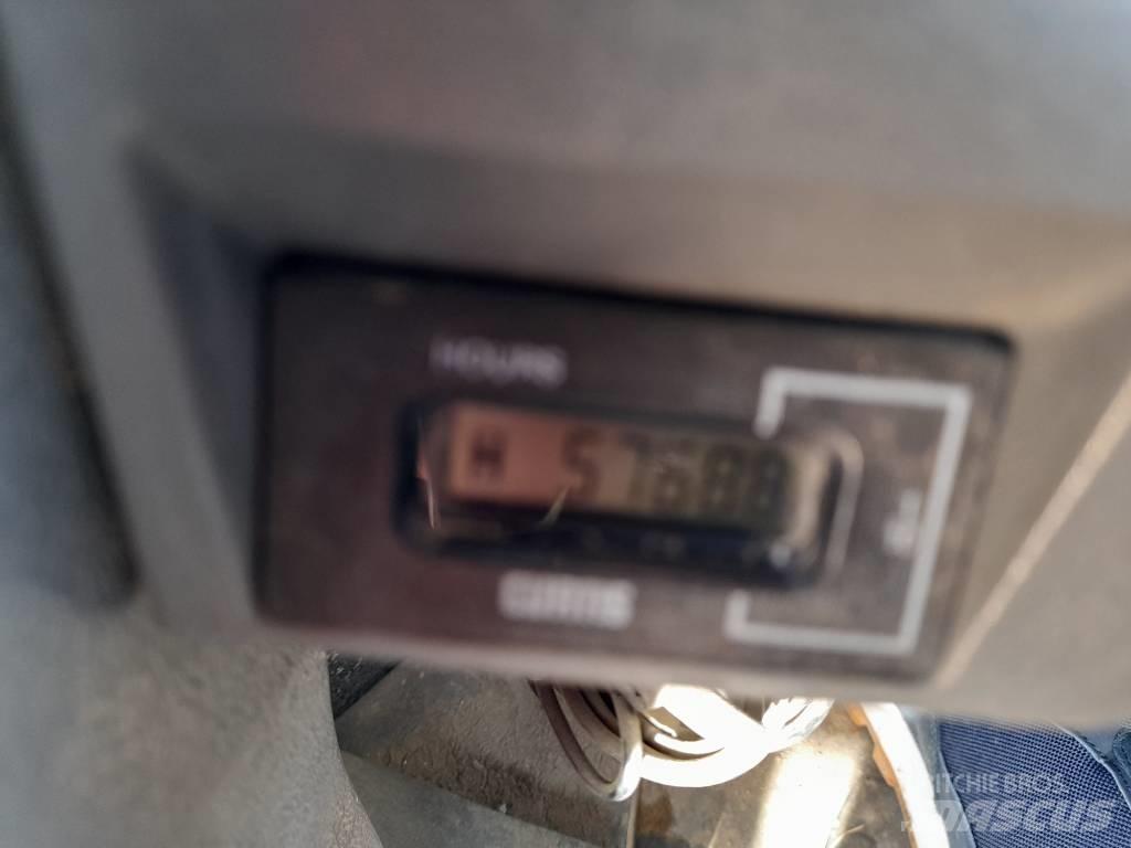 Doosan DL 420-3 Chargeuse sur pneus