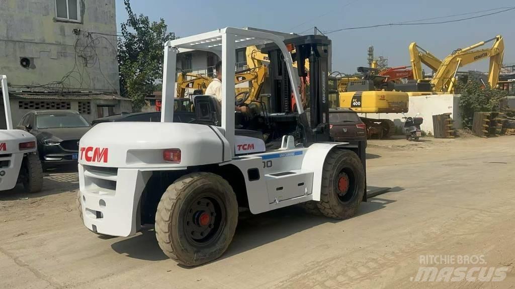 TCM FD 100 Z8 Chariot télescopique
