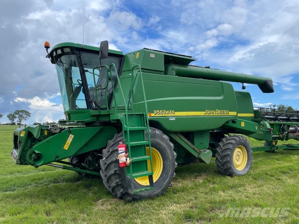 John Deere 9560 WTS Moissonneuse batteuse