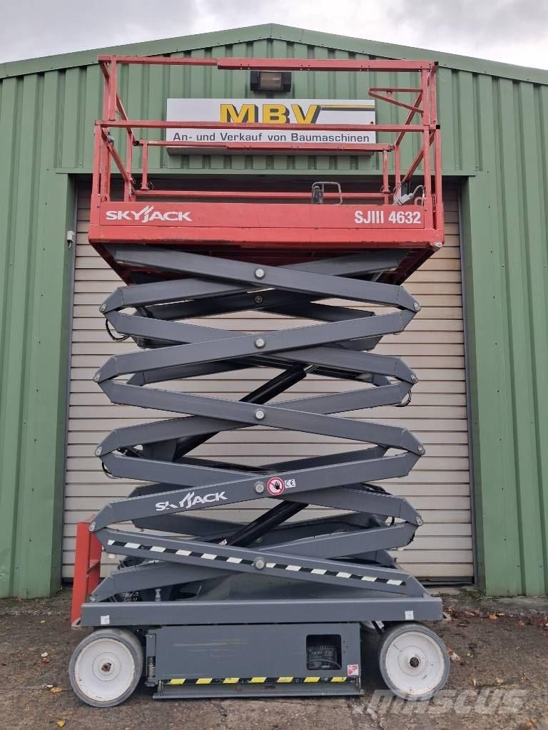 SkyJack SJ III 4632 Nacelle ciseaux