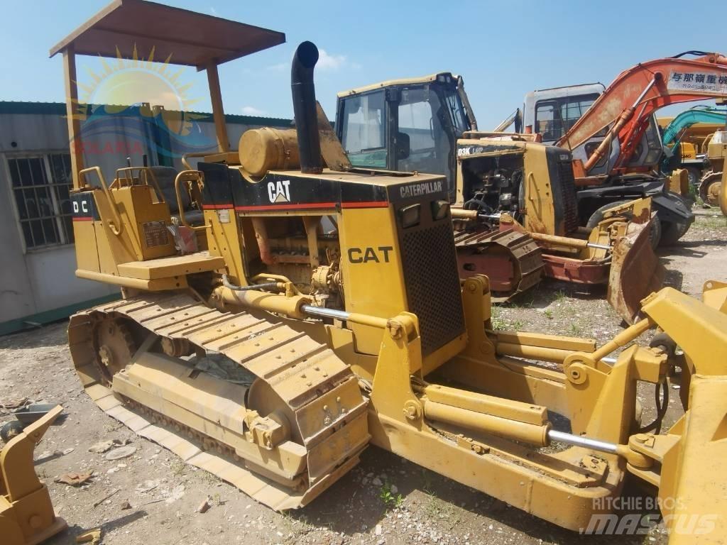 CAT D 3 C Bouteurs sur chenilles