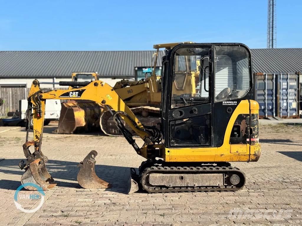 CAT 301.6C Mini pelle < 7t