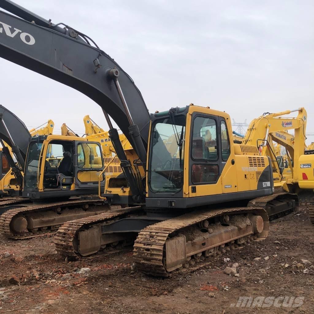Volvo EC210B Pelle sur chenilles